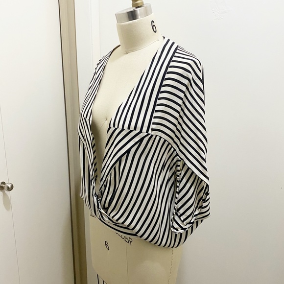 BCBG Maxazria Surplice High Low Origami Surplice Striped Blouse White Black XS - Picture 3 of 10